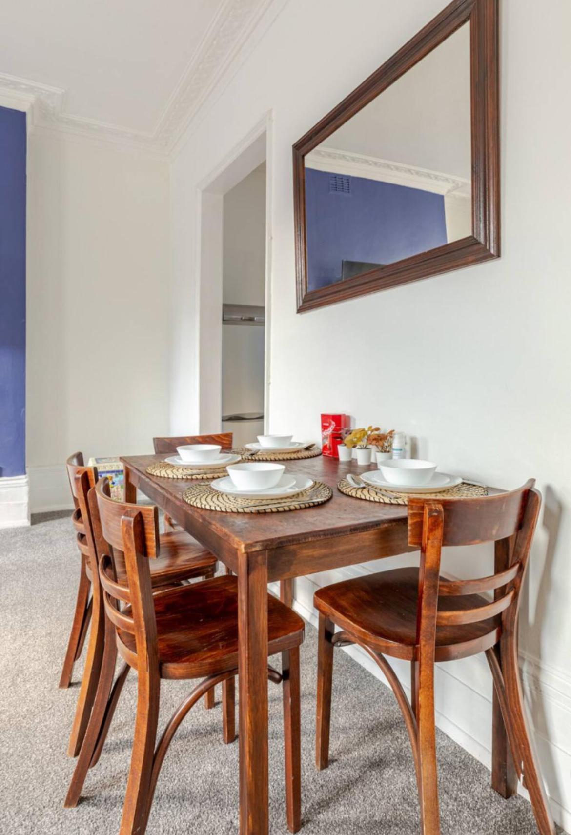 Appartamento - 10 Percent Reduced From Restaurant Bill Londra